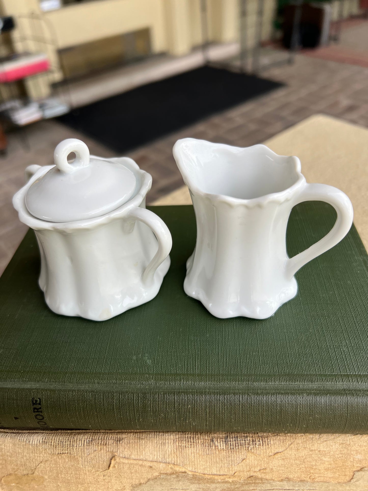 Vintage Lefton Petite Sugar and Creamer Set-kitchen > Home & Garden > Kitchen & Dining > Tableware > Serveware > Sugar Bowls & Creamers-Quinn's Mercantile